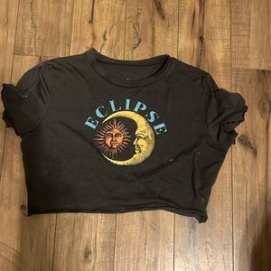 Eclipse tee-shirt crop top